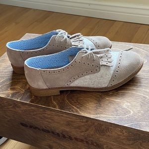 Toms Desert Taupe Suede & Wool w/ Kiltie Women’s Brogues size 11